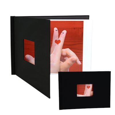 Pinchbooks with window